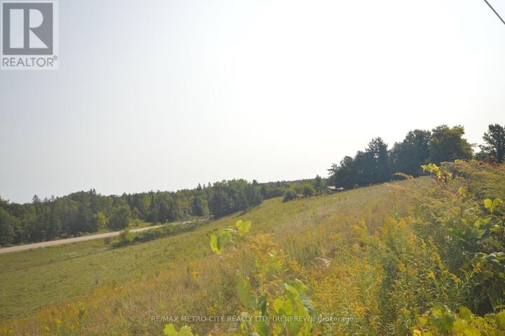 Property Photo:  1810 Garden Of Eden Road  ON K0J 1Y0 
