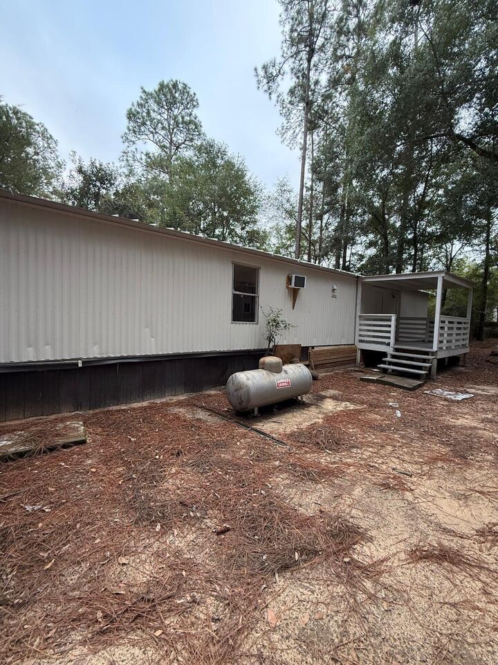 Property Photo:  182 Gator Run  FL 32433 