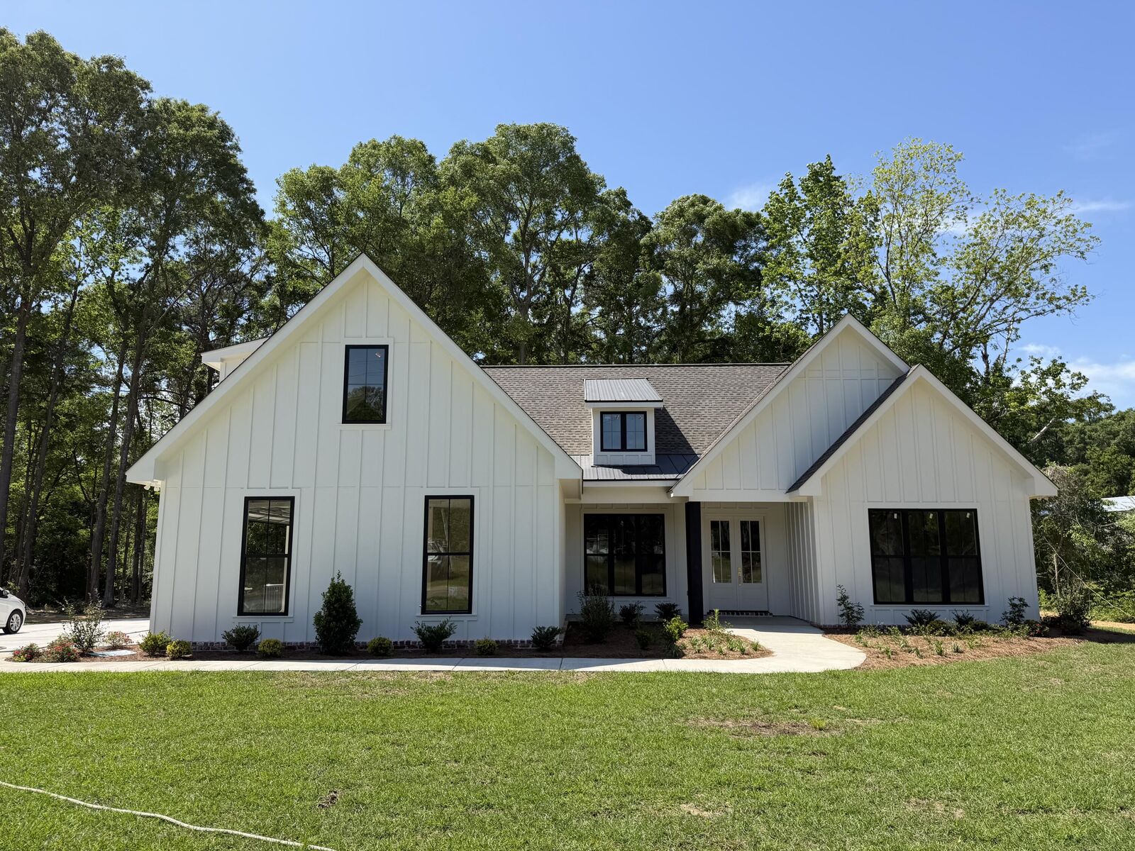 Property Photo:  41 Forest Barnes  MS 39465 