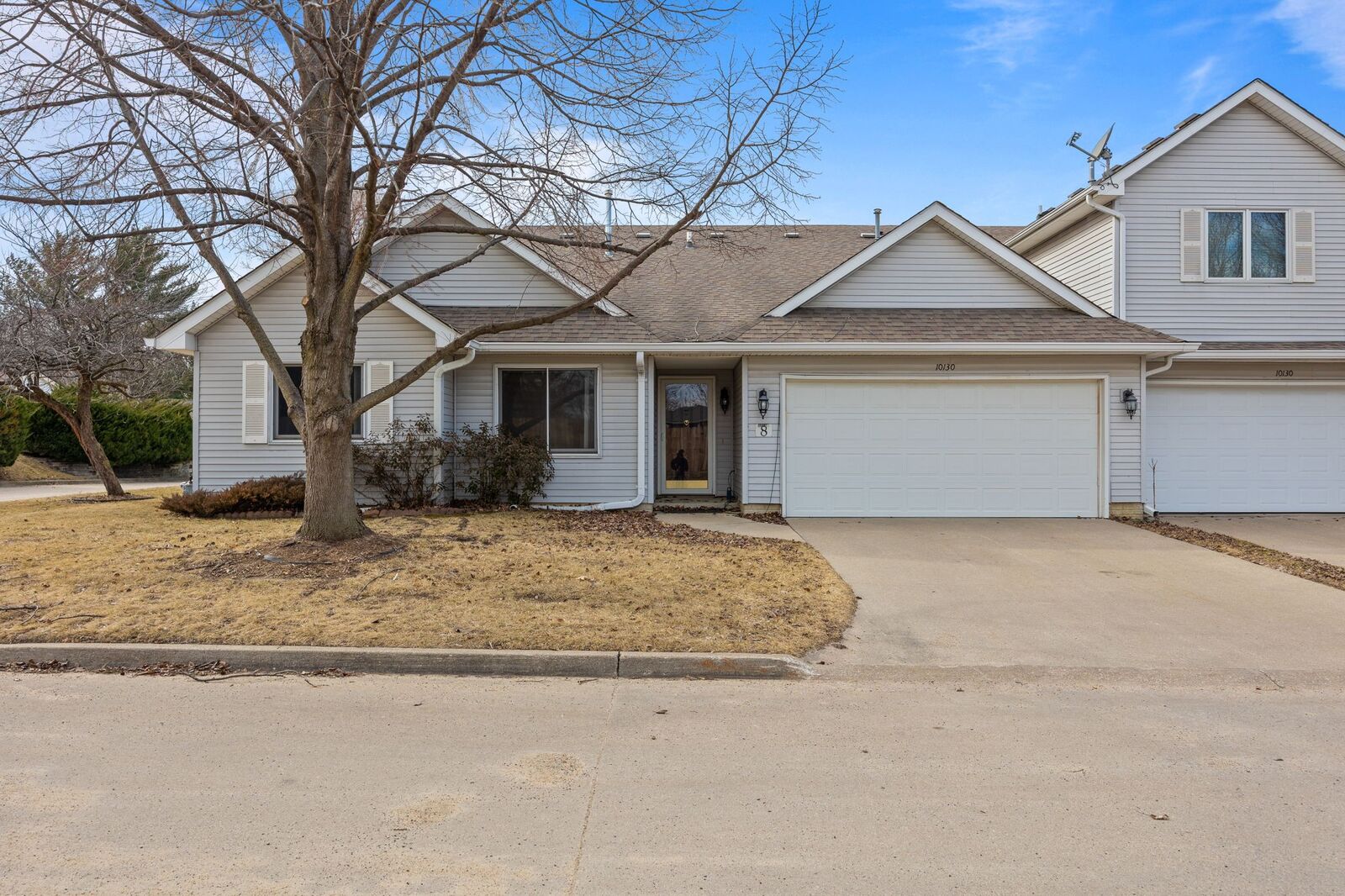 Property Photo:  10130 Meredith Drive 8  IA 50322 