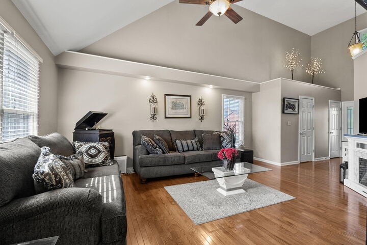 Property Photo:  925 Medley Drive  KY 40475 