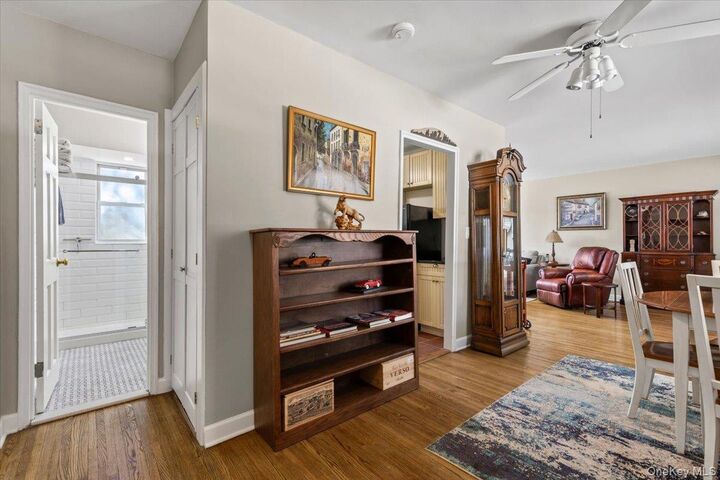 Property Photo:  21 Fieldstone Drive 197  NY 10530 