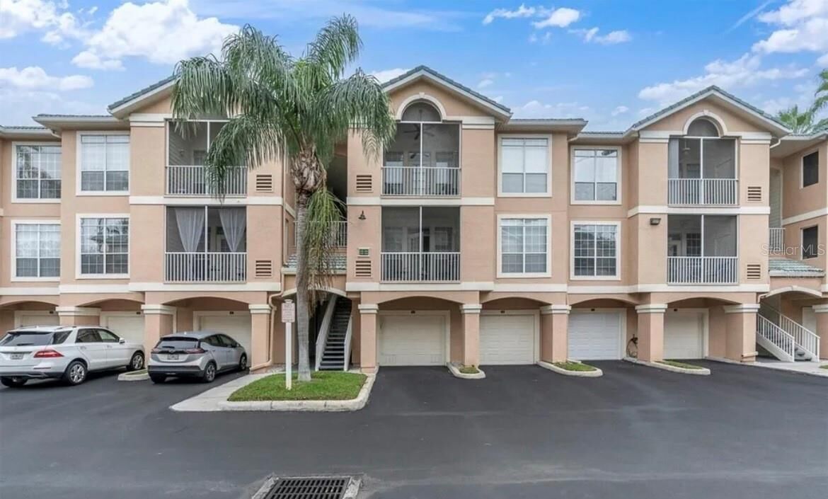Property Photo:  3308 Bay Club Circle  FL 33607 
