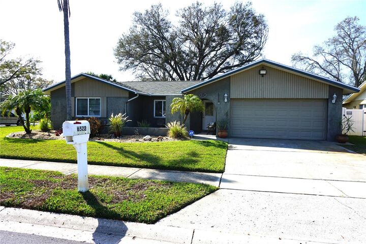 Property Photo:  6522 Woodland Boulevard N  FL 33781 