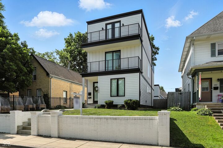 Property Photo: 1405 E Vermont Street IN 46201