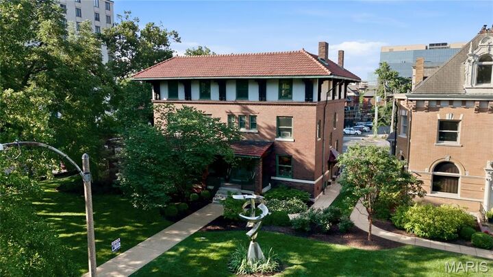 Property Photo:  4500 West Pine Boulevard  MO 63108 