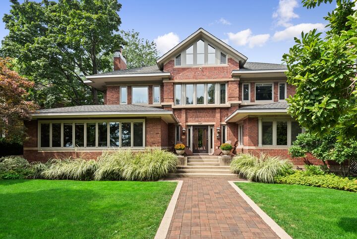 Property Photo: 1136 Lake Shore Boulevard IL 60202