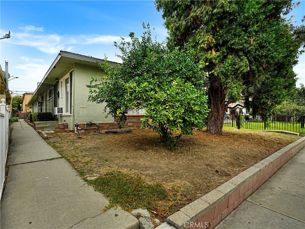 Property Photo:  7928 Milton  CA 90602 