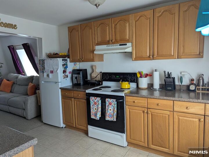 Property Photo:  321 Washington Avenue  NJ 07628 