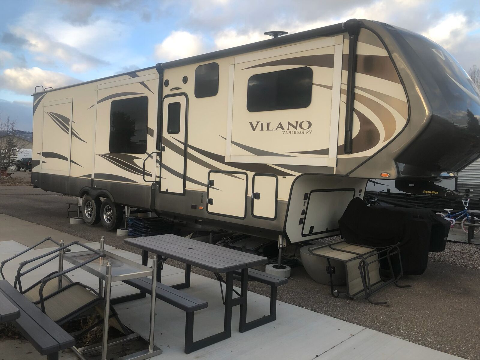 Property Photo: 22 Regatta Road MT 59860