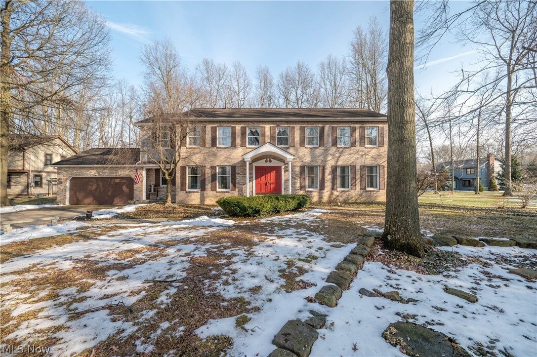 Property Photo:  449 Westchester Drive SE  OH 44484 