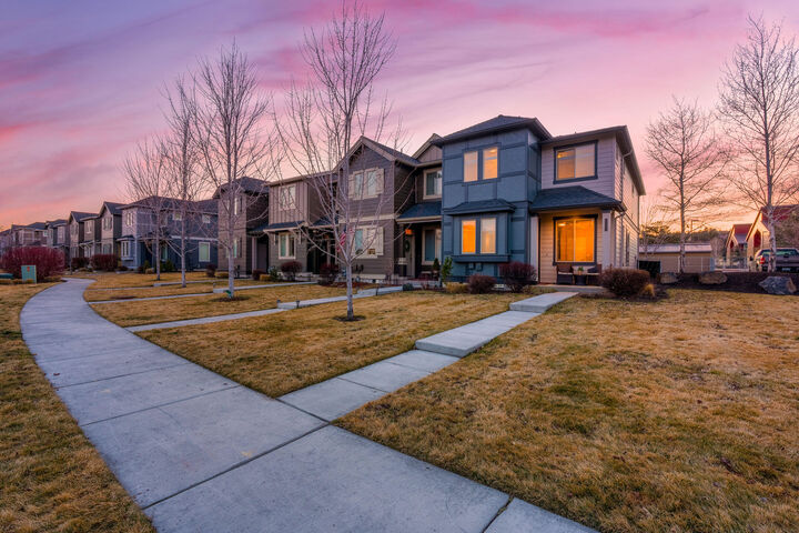 Property Photo:  3365 SW 28th Street  OR 97756 