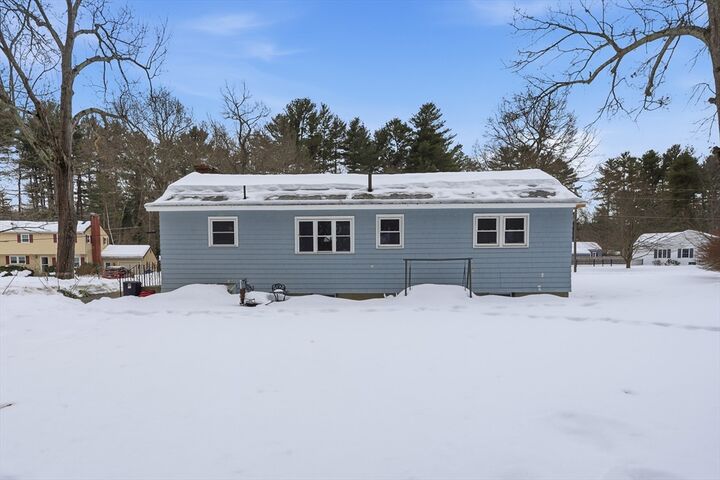 Property Photo:  4 Charlemont Court  MA 01863 