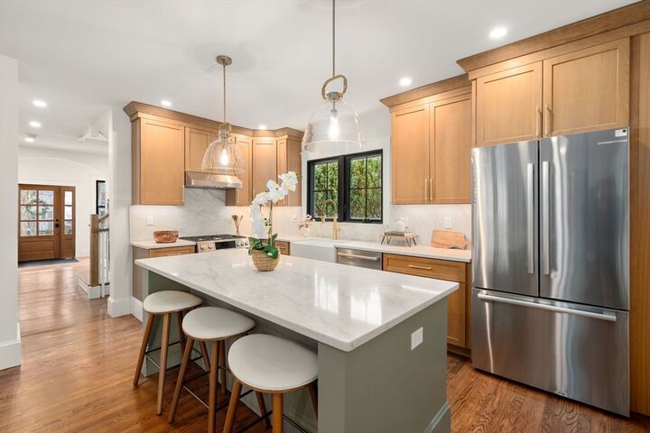 Property Photo:  25 Barnard Ave  MA 02472 