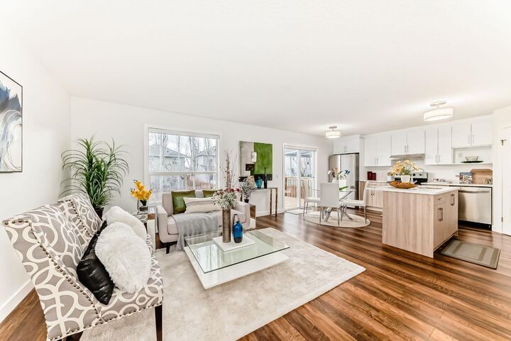 Photo de la propriété:  87 Bridlepost Green SW  AB T2Y 4A1 