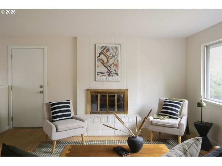 Property Photo:  1820 N Prescott St  OR 97217 