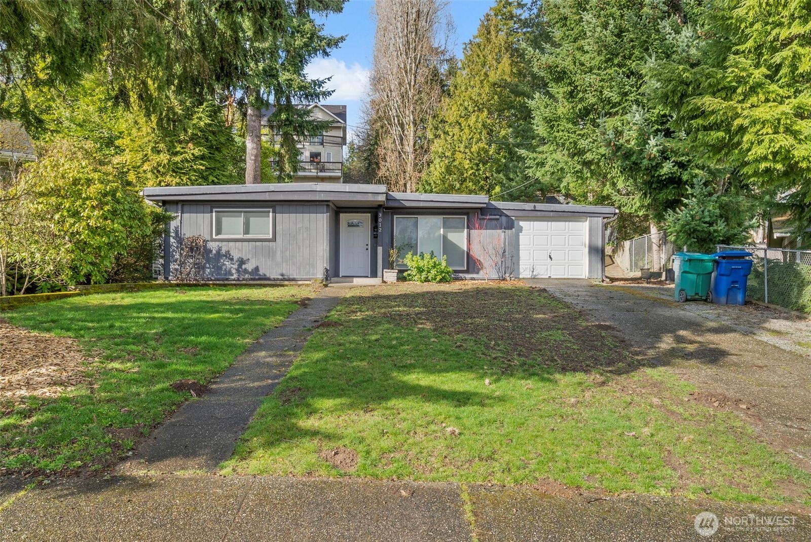 Property Photo:  3012 SW 102nd Street  WA 98146 
