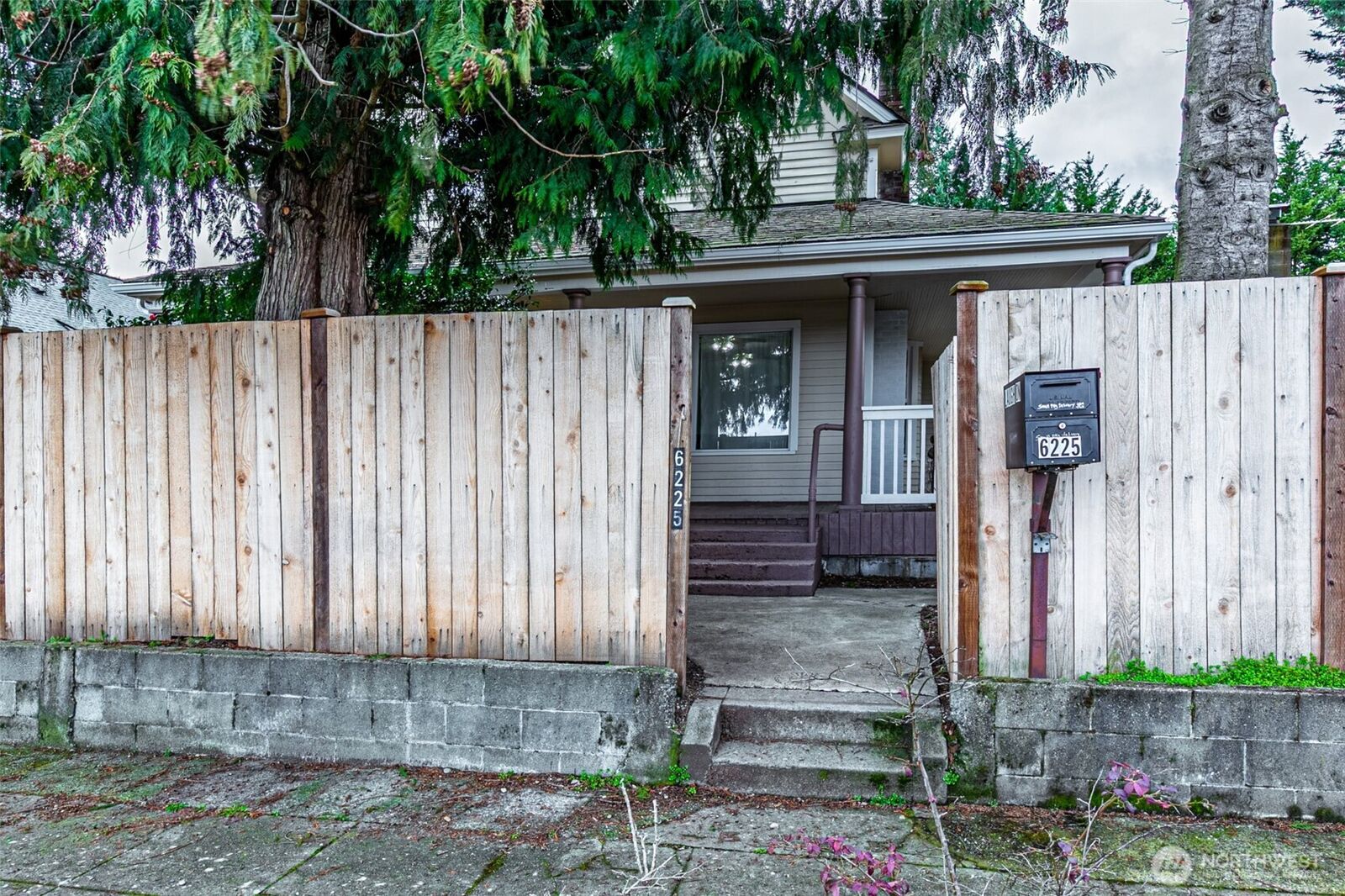 Property Photo:  6225 S Puget Sound Avenue  WA 98409 