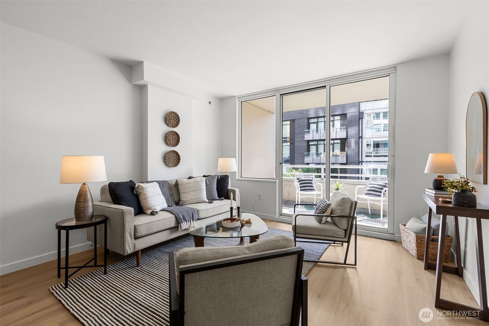 Property Photo:  2600  2nd Avenue 504  WA 98121 