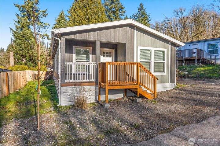 Property Photo:  28454  168th Avenue SE 29  WA 98042 