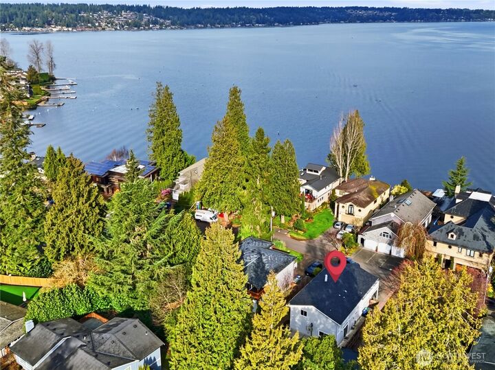 Property Photo:  18825 SE 42nd Street  WA 98027 
