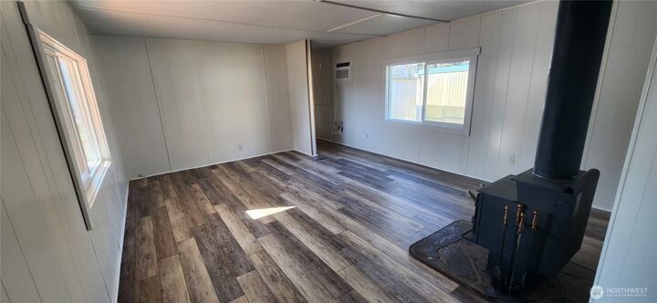 Property Photo:  6206  188th Street NE 11  WA 98223 