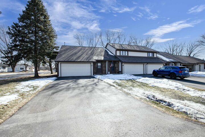 Property Photo:  2895 W 4th Street 2A  WI 54914-4330 