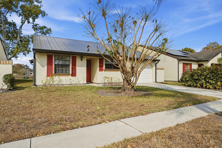 Property Photo:  2287 SE Barrington Street  FL 34952 
