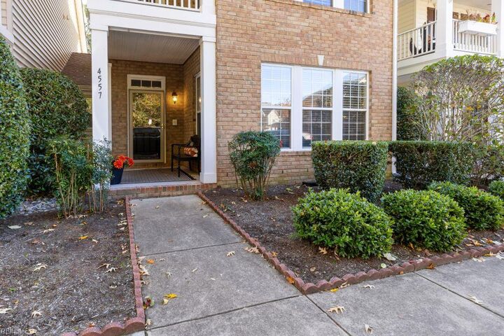 Property Photo: 4557 Totteridge Ln VA 23462