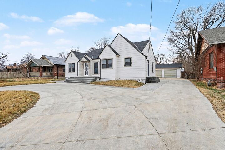 Property Photo: 3419 N Arkansas KS 67204