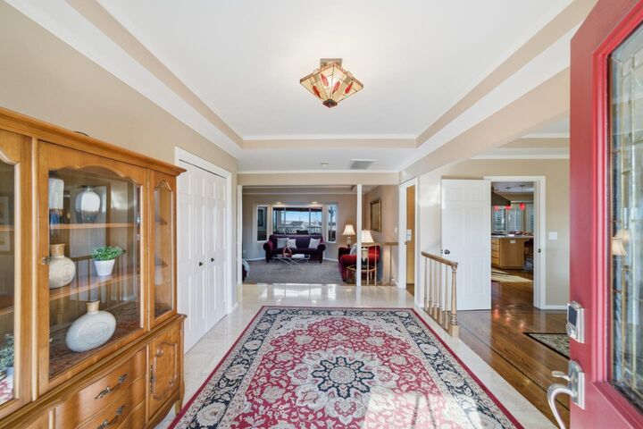 Property Photo: 733 Temescal Way CA 94062