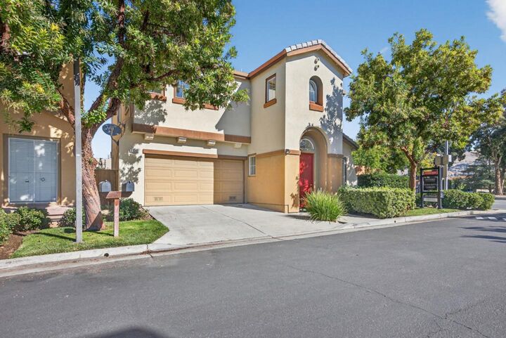 Property Photo: 2955 Vineyard Park Drive CA 95148