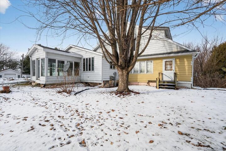 Property Photo:  429 State Hwy 138 Road  WI 53589 