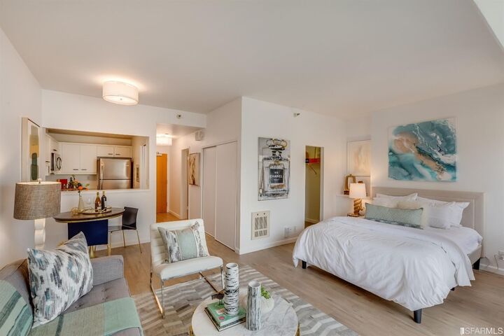 Property Photo: 1 Daniel Burnham 520 CA 94109