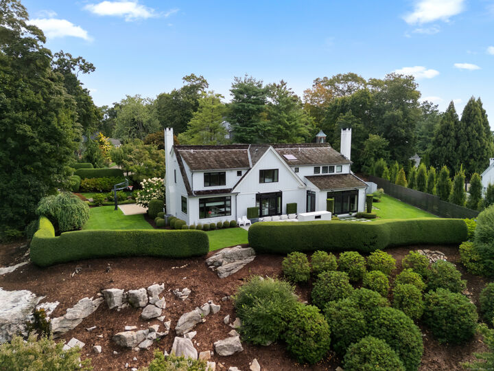 Property Photo:  8 Gaylea Drive  CT 06405 