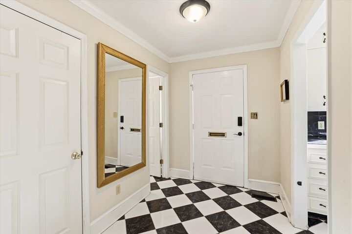 Property Photo:  1114 Pine Street B  FL 32303 