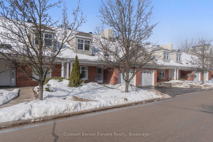 Property Photo: 2705 Kingsway Drive 42 ON N2C 2T2