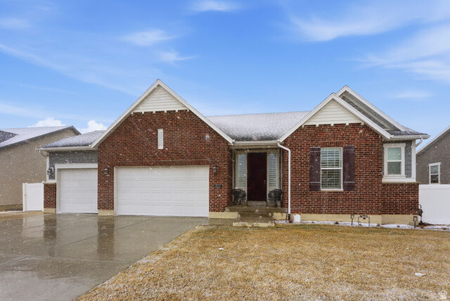 Property Photo:  8163 S Oakridge Park Dr  UT 84081 