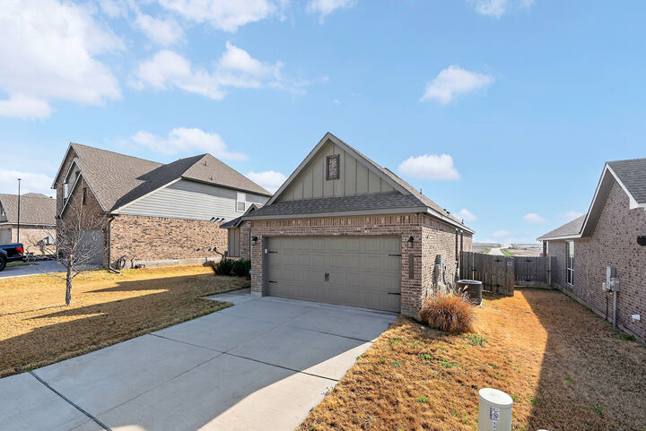 Property Photo: 1709 Spence Street TX 76502