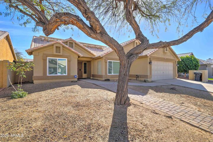 Property Photo: 421 N Leoma Lane AZ 85225