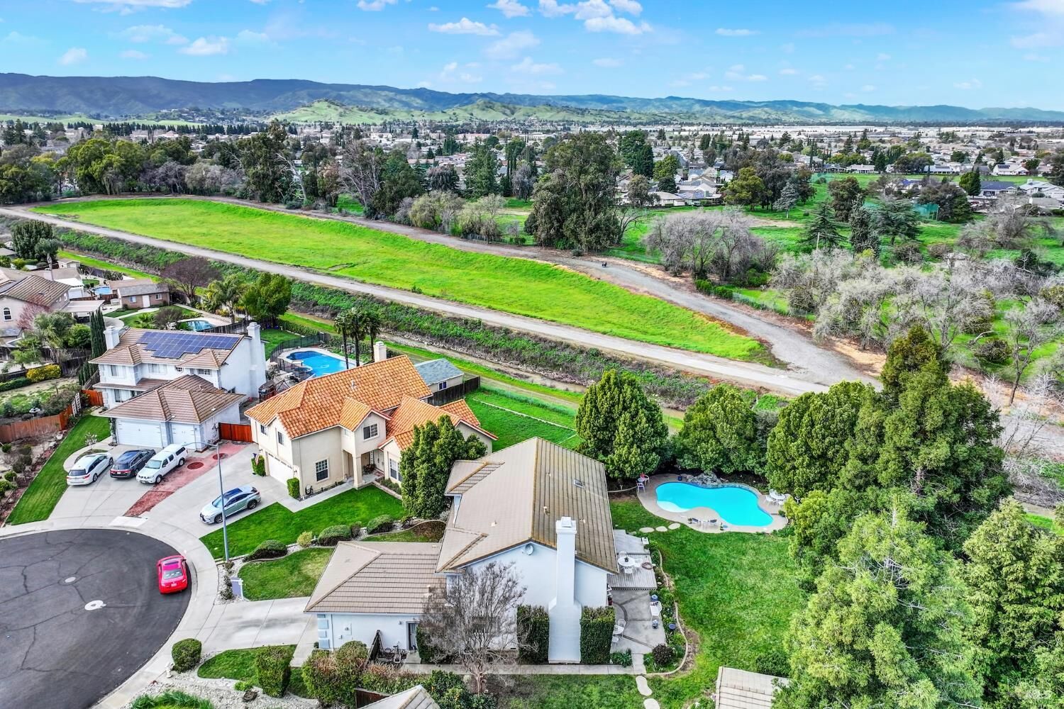 Property Photo:  325 Fieldstone Court  CA 95687 