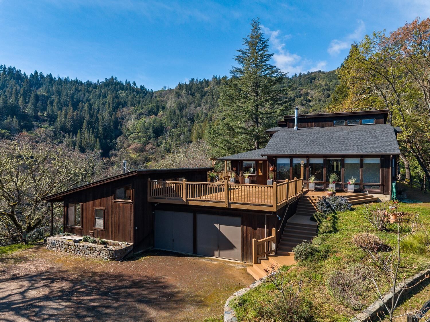 Property Photo:  1411 Oak Knoll Road  CA 95482 