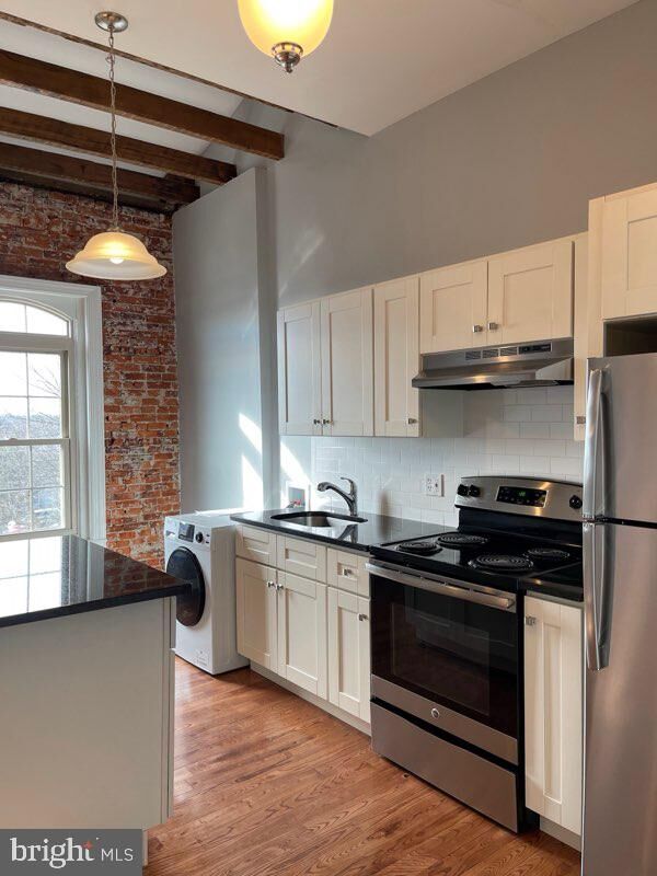 Property Photo:  13 N 4th Ave 13  PA 19468 