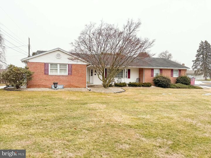 Property Photo:  34 Acorn Circle  PA 17202 