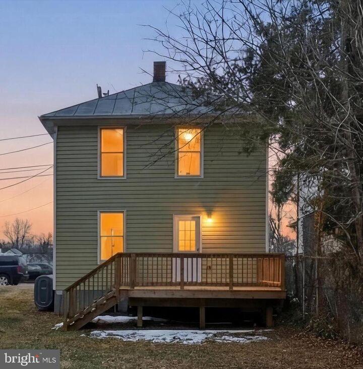 Property Photo:  106 W Southwerk Street  VA 22601 