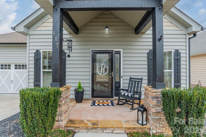 Property Photo:  117 Battery Drive  NC 28097 