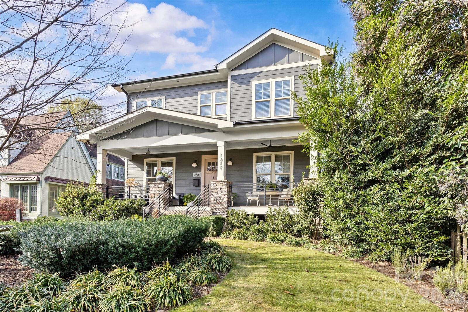 Property Photo:  1817 Nassau Boulevard  NC 28205 