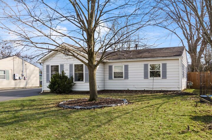 Property Photo:  4539 Edgewyn Avenue  OH 43026 