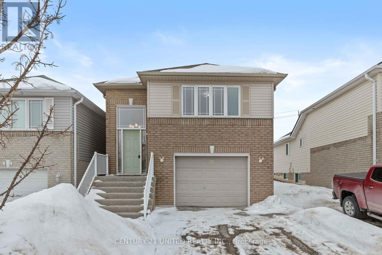 Property Photo: 608 Clancy Crescent ON K9K 2S2