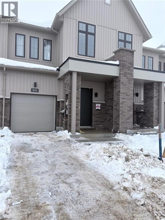 Property Photo:  931 Douro Street  ON N5A 0M2 